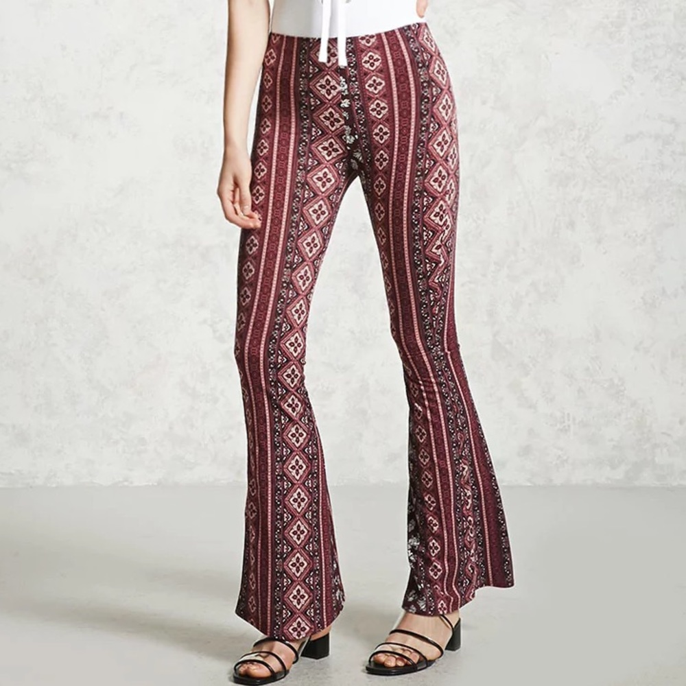 Abstract print flare pants / leggings